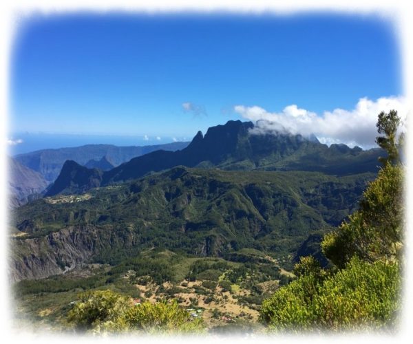 Cirque de Mafate vu depuis le col du Taibit