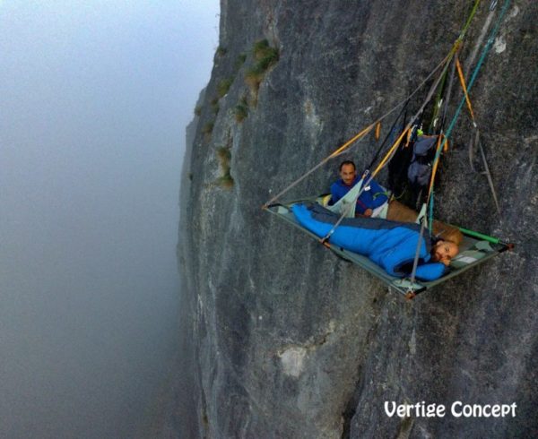 Stage escalade et nuit sur portaledges sur les falaises de Freyr