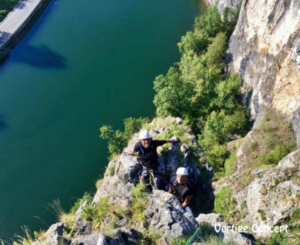 Stage escalade et nuit sur portaledges sur les falaises de Freyr