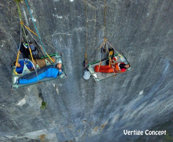 Stage escalade et nuit sur portaledges sur les falaises de Freyr