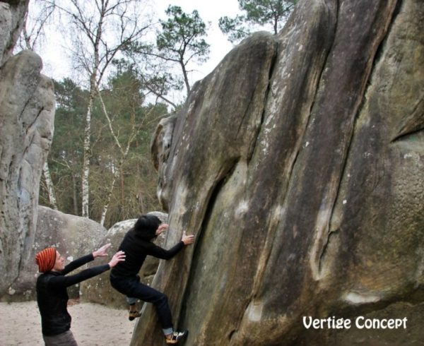 Stage escalade à Fontainebleau : progresser techniquement avec un moniteur