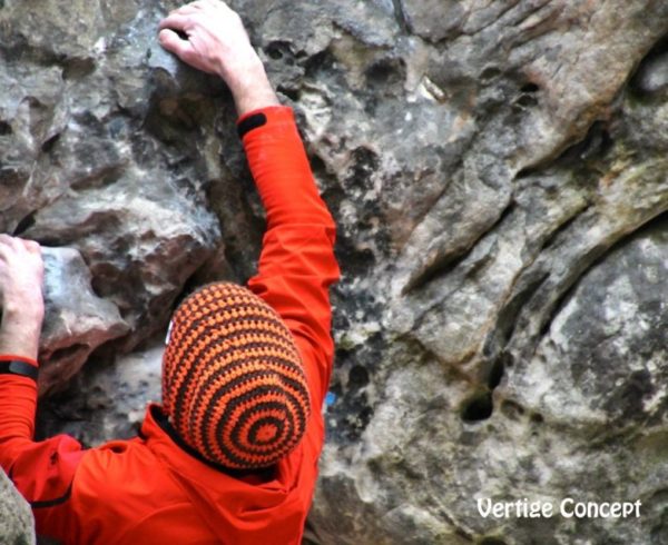 Stage escalade à Fontainebleau : progresser techniquement avec un moniteur