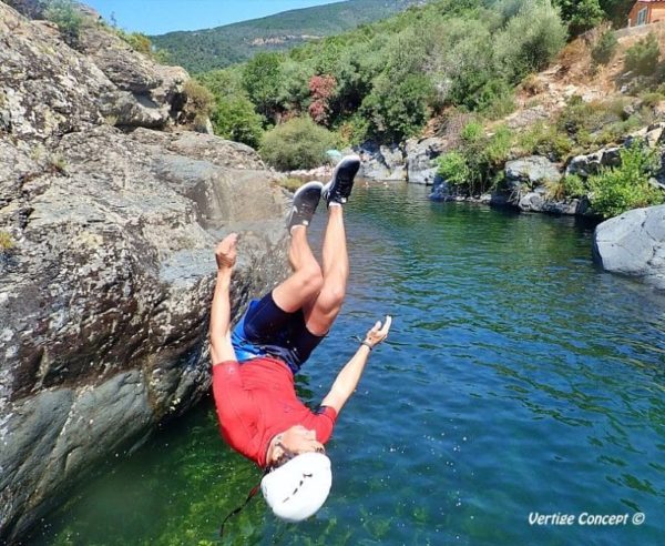 Canyoning initiation du Fango : une randonnée aquatique à Galéria près de Calvi en Corse du nord !