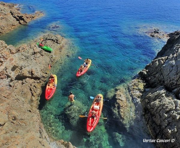 Kayak à Galéria près de Calvi en Corse du nord