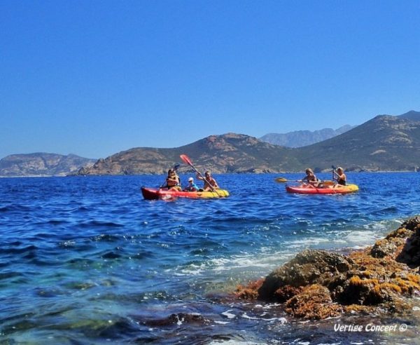 Kayak à Galéria près de Calvi en Corse du nord