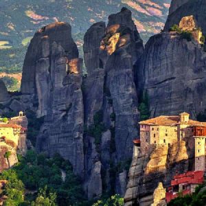 Stage escalade dans les Météores en Grèce. Grandes-voies dans les Météores avec un guide.