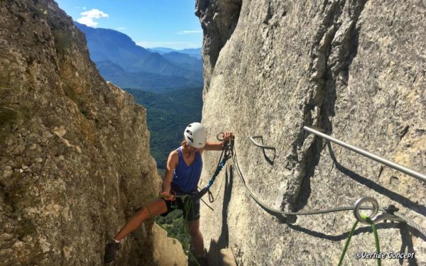 La via ferrata de Chironne surplombe le Diois