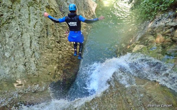 Saut dans le canyon des Ecouges