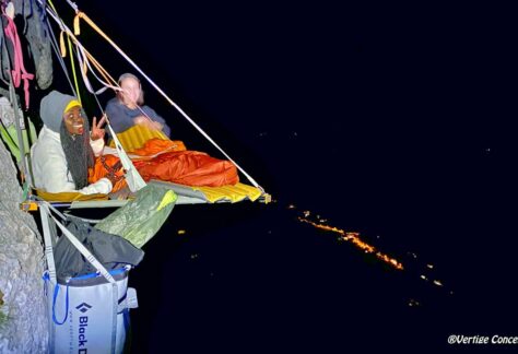 Nuit insolite sur Portaledge dans le Vercors