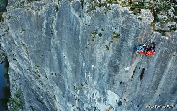 Bivouac sur portaledge