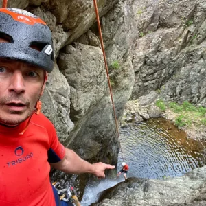 Le Spiccia Rossa : situé à Galéria en Corse du nord, proche de Calvi et l'ile Rousse. Une descente de canyon unique