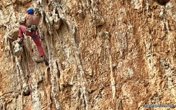 L'escalade à Leonidio, c'est aussi des colonnettes